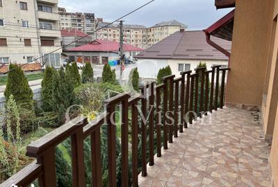 Casă cu 5 camere cu Teren 600 Mp în Central - 2