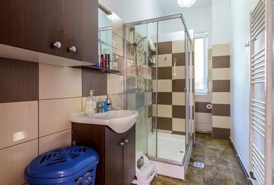 Vila cu 8 camere de vanzare str Septimiu Albini, Gheorgheni COMISION 0 Vila cu 8 camere de vanzare str Septimiu Albini, Gheorgheni COMISION 0 - 11