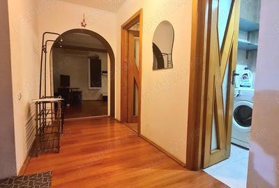 Apartament cu 3 camere decomandat în Buzaului - 1