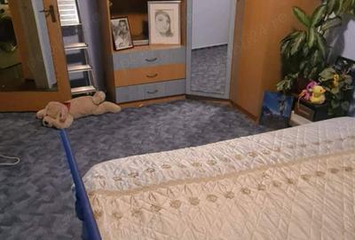 Apartament cu 3 camere semidecomandat în Berceni - 3