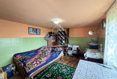 Casă individuală cu 4 camere cu Canalizare în Reț - 11
