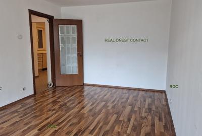 Apartament cu 3 camere decomandat în Giurgiului