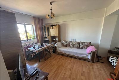 Garsoniera Comisia Centrala ,40 mp utili, et 4/4 cu acoperis - 1