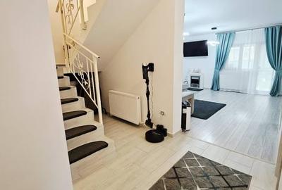 Duplex cu 3 camere cu Canalizare în Miroslava - 3