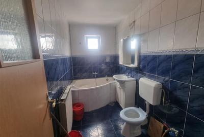 Apartament cu trei camere zona centrala - 9