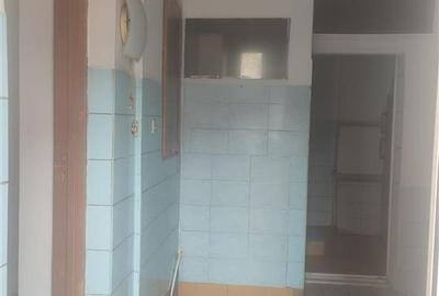 Casă cu 3 camere cu Canalizare în 13 Septembrie - 10