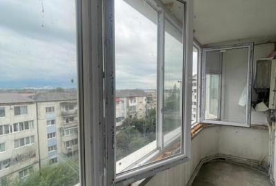 Apartament de 2 camere decomandat, 48 mp construiti, etaj 5, - 6