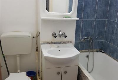 Garsonieră semidecomandată în Viziru 3 - 6