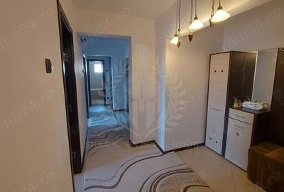 // 3 CAMERE// MALU ROSU// - 4