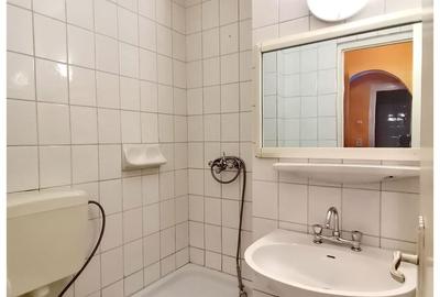 Apartament 3 camere de vanzare, zona Racadau - 8