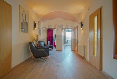 Apartament cu 3 camere in casa, curte proprie si garaj - 12