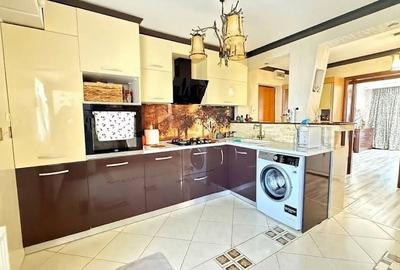 Apartament cu 3 camere decomandat, mobilat în Nerva Traian
