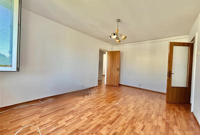 Apartament cu 3 Camere de Vanzare in zona Giurgiului