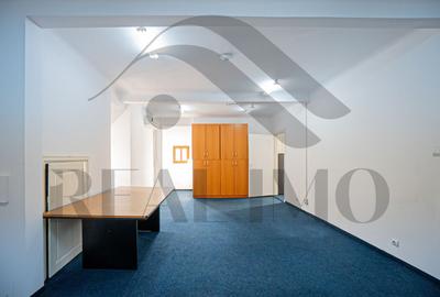 Casă individuală cu 63 camere cu Canalizare în P-ța Romană - 41