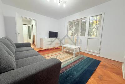 Apartament cu 3 camere semidecomandat, mobilat în Circumvalațiunii