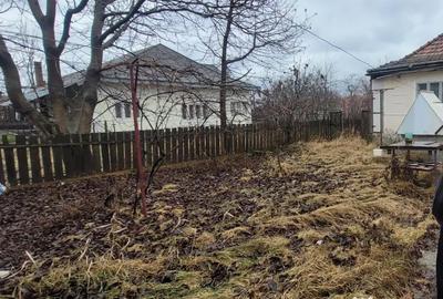 Teren de 1700 mp, în Dolhești - 2