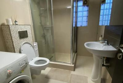 Apartament cu 2 camere decomandat în 1 Mai