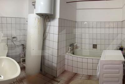 Casă cu 6 camere cu Teren 330 Mp în Central - 8