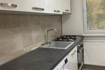 Proprietar, vând apartament cu două camere nedecomandate , mobilat si utilat lux - 2