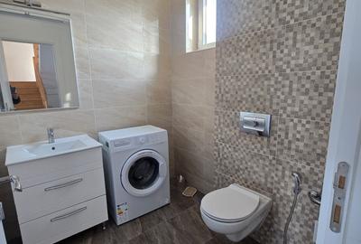Casă cu 4 camere cu Canalizare în Central - 17