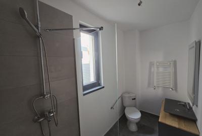 Vila individuala - 5 camere -3 bai -spatii de depozitare - 400mp teren-pod-beci - 4
