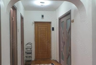 Apartament cu 3 camere decomandat în Centrul Civic - 7