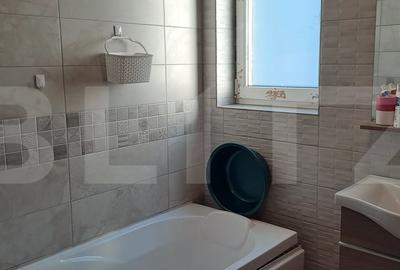 Apartament 2 camere, etaj 1 din 3, zona Razoare - 4