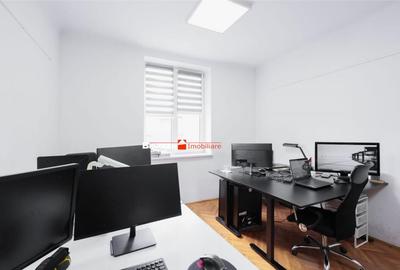 Spațiu comercial, de 44 mp, în Central