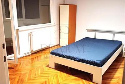 Apartament cu 3 camere semidecomandat, mobilat în Semicentral - 1