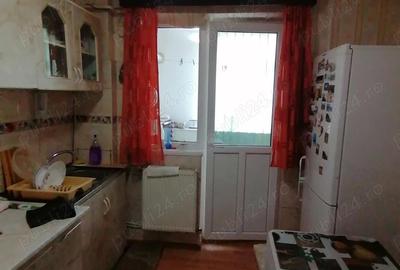 Apartament cu 2 camere semidecomandat în Școlilor - 1