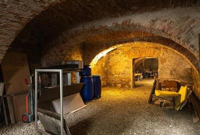 Casa pretabila: rezidential/ comercial/ servicii/investitional,Central,Fagaras - 32