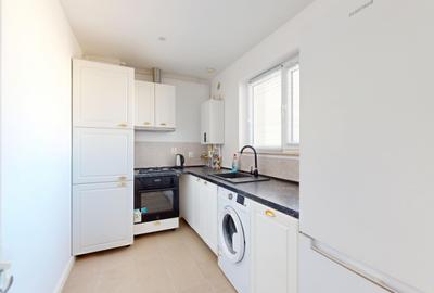 Apartament cu 2 camere decomandat, mobilat în Ștefăneștii de Jos - 4