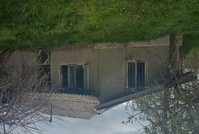 Casă cu 2 camere cu Teren 1400 Mp în Axintele - 5