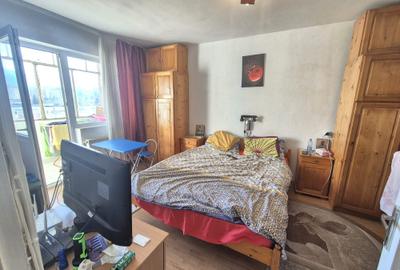 Vanzare apartament 3 camere zona Calea Bucuresti Str. Zorilor Etaj intermediar - 5