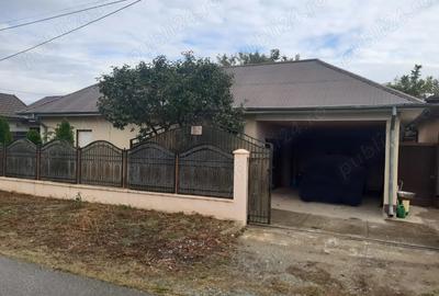 Vand Casa de locuit cu teren comuna Ograda - 1