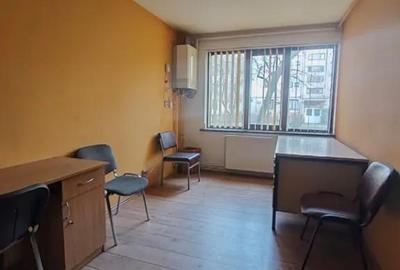 Spațiu comercial, de 70 mp, în Central