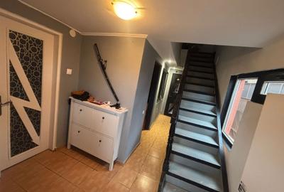 Casă individuală cu 4 camere cu Canalizare în Industriilor - 11