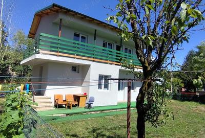 Casă cu 6 camere cu Teren 335 Mp în Breaza - 1