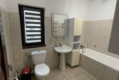Apartament cu 3 camere în Central - 6
