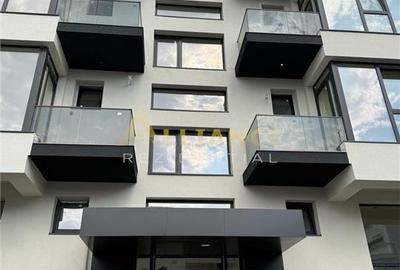 Apartament cu 3 camere decomandat în Central - 11