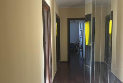 Apartament 3 camere ?i garaj ultracentral - 4