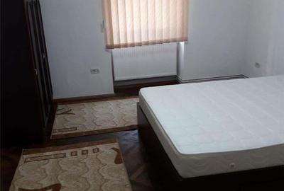 Apartament cu 2 camere decomandat în Rahova - 1