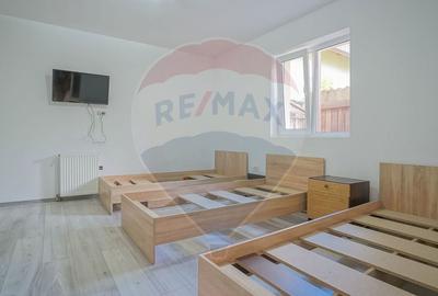 Casă cu 10 camere cu Teren 340 Mp în Florilor - 39
