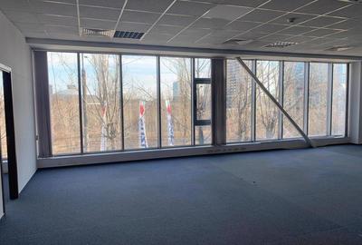 Spațiu comercial, de 23,000 mp, în Nord - 7