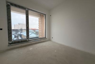 Apartament cu 3 camere decomandat în 1 Mai - 7