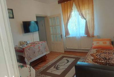 Casă cu 4 camere cu Teren 1052 Mp în Central - 9