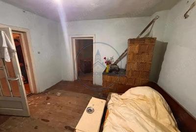 Casă cu 4 camere cu Teren 1600 Mp în Central - 4