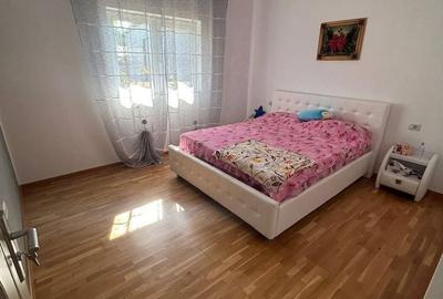 Casă cu 3 camere în Central - 2