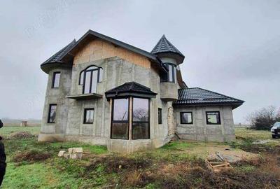 Casa la rosu P+E - Gura Vaii - 1