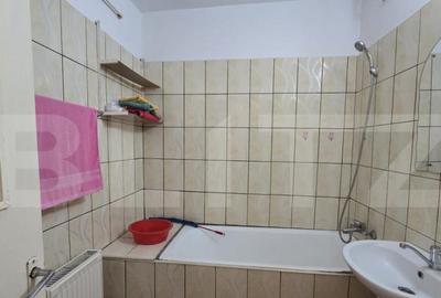 Apartament de vanzare, cu 3 camere, 95 mp, zona Micro 16 - 1
